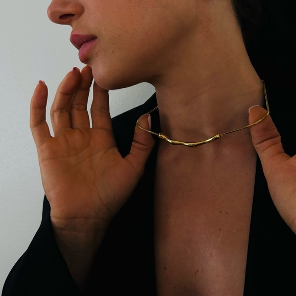 Vintage Jewelry - New Gold Metal Chain Pendant Necklace Collar Jewelry